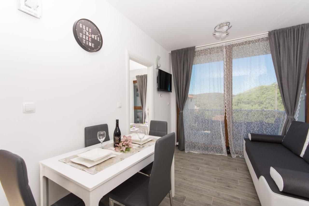 Villa La Veliki Drvenik Phòng bức ảnh